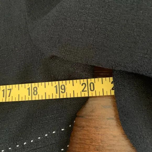 CLIO 2 Suits Cropped Black Blazer Size Large - Picture 5 of 6